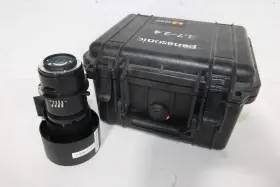C1129-181 Panasonic Pt-dz870u 1.7-2.4 8k Dlp Zoom Projector Lens In Hard Case